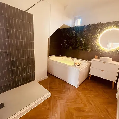 Apartman Le Jungle **** *